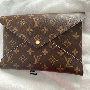 Authentic Louis Vuitton Pouchette (SOLD)